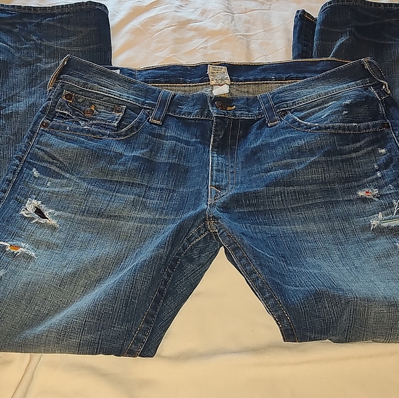 True religion - Picture 3 of 5